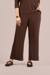 Straight As It Seams Pant