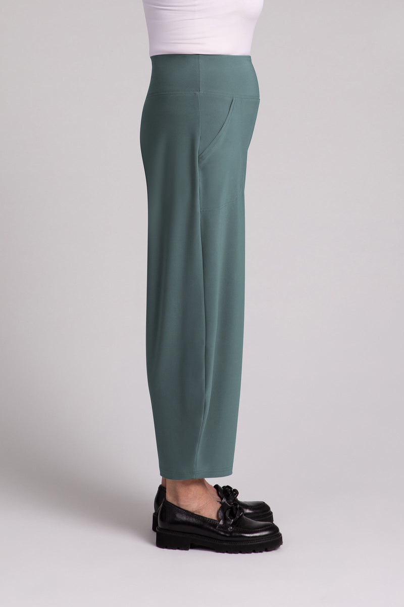 Narrow Lantern Pant Plus