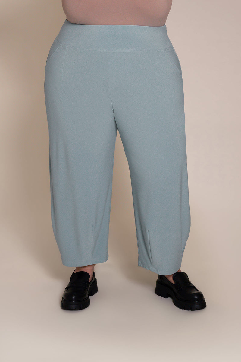 Narrow Lantern Pant Plus