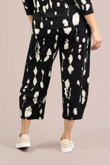 Narrow Lantern Pant Print