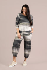 Narrow Lantern Pant Print