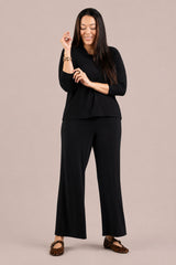 Straight As It Seams Pant