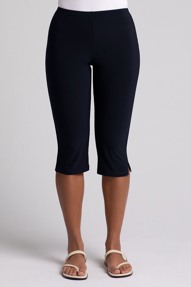 Navy capri outlet leggings