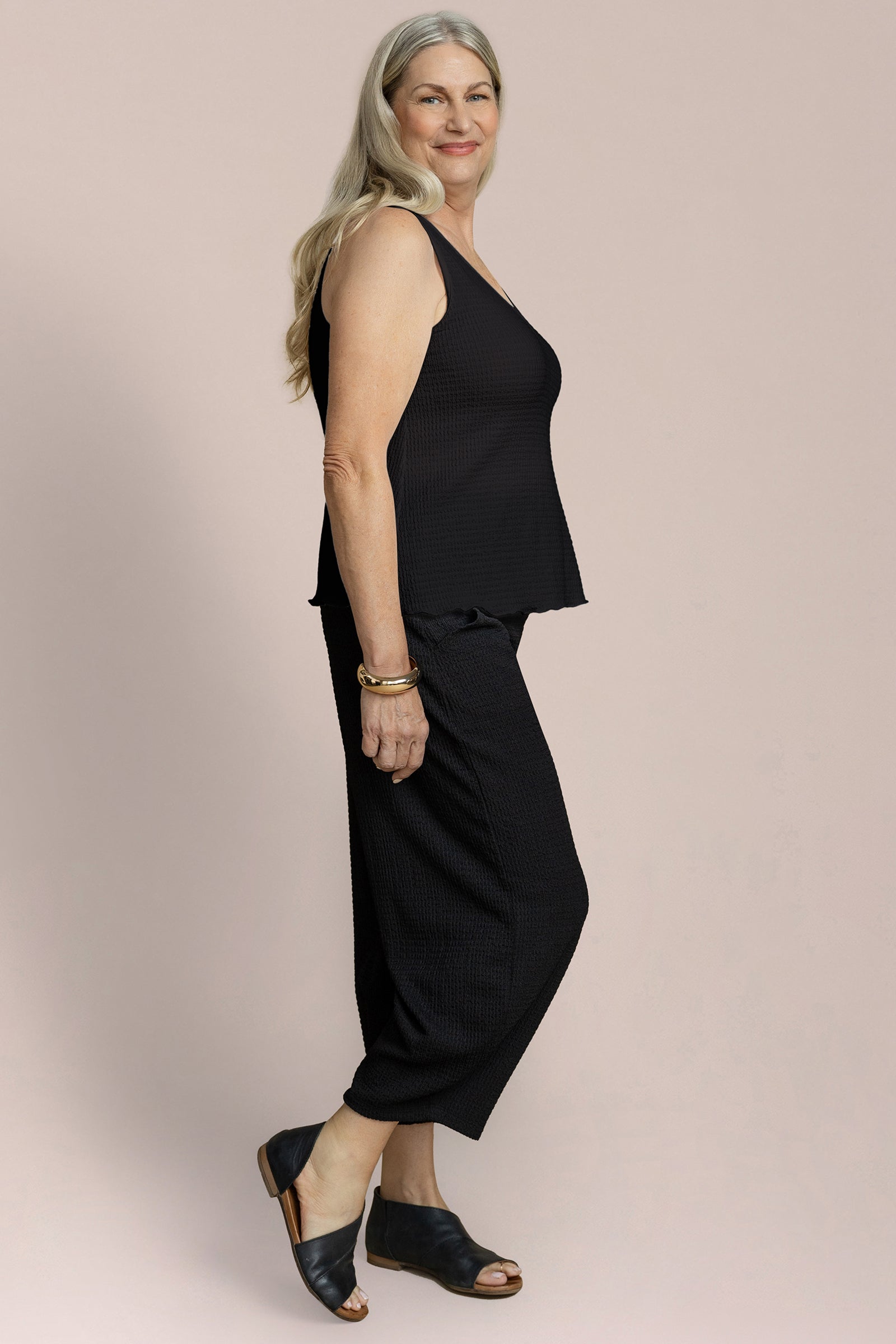 Nu Pop V-Neck  Tank