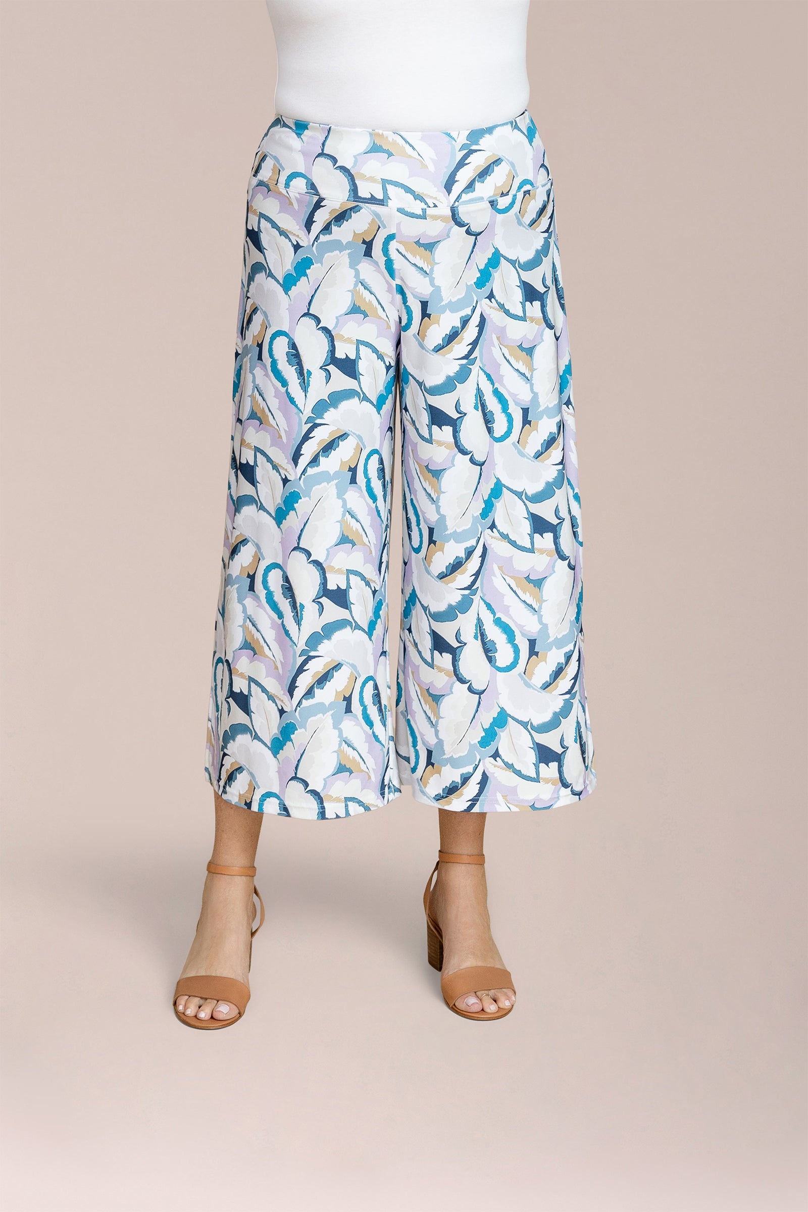 Side Slit Wide Capri