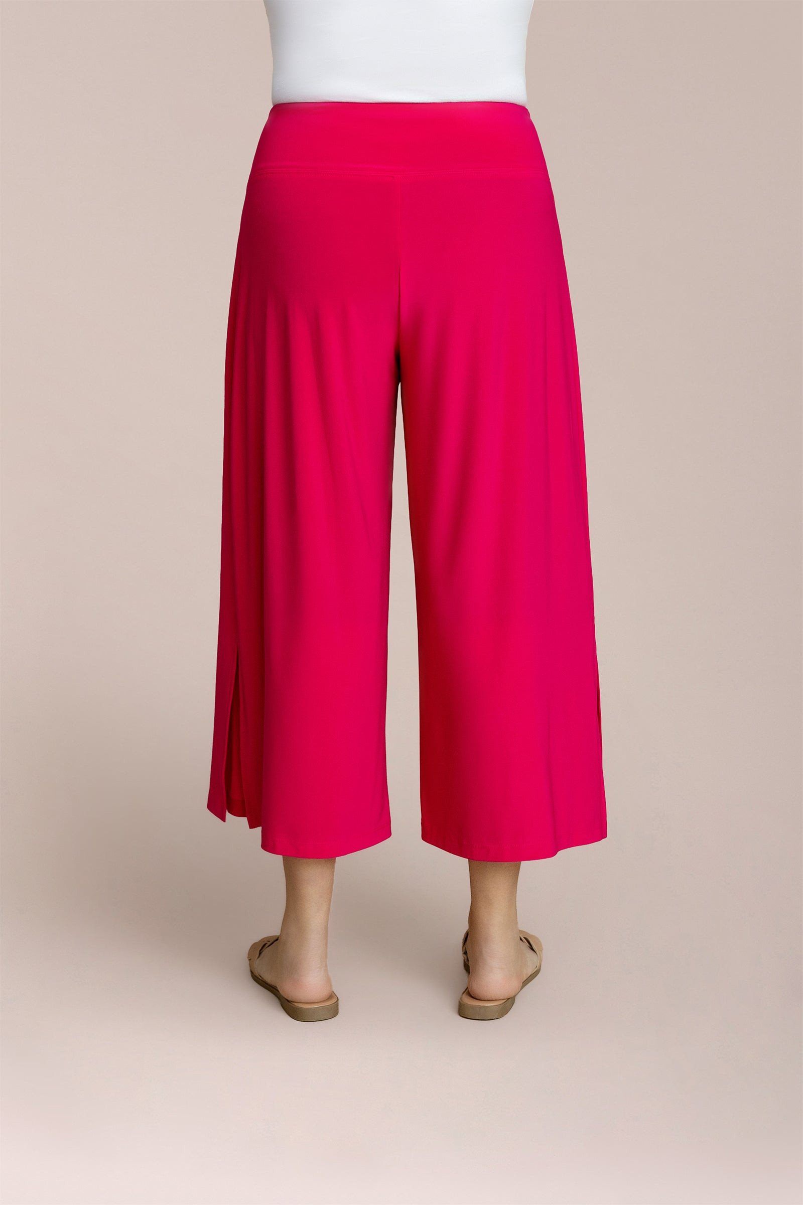 Side Slit Wide Capri