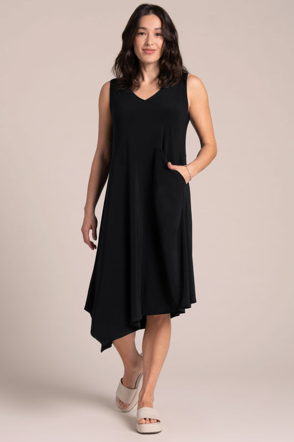 Sleeveless Slant Pocket Dress | Black