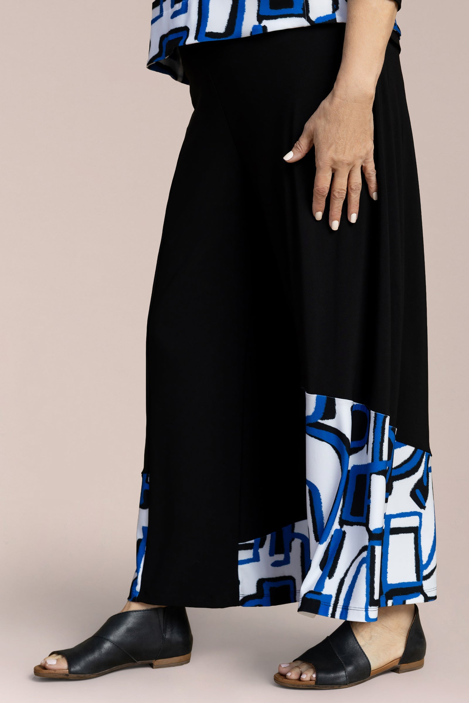 Wide Leg Crop,  Blocked Print
