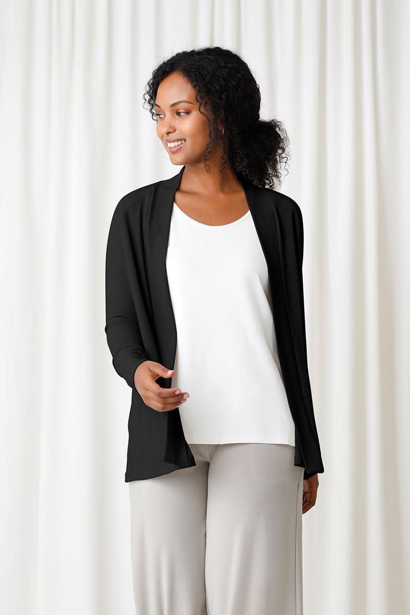 Plus size black on sale cardigan with pockets