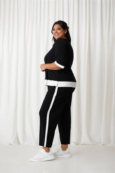 Black-Wht